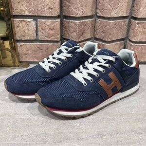 Tommy Hilfiger Men's Navy and Brown men’s Sneakers size 11.5